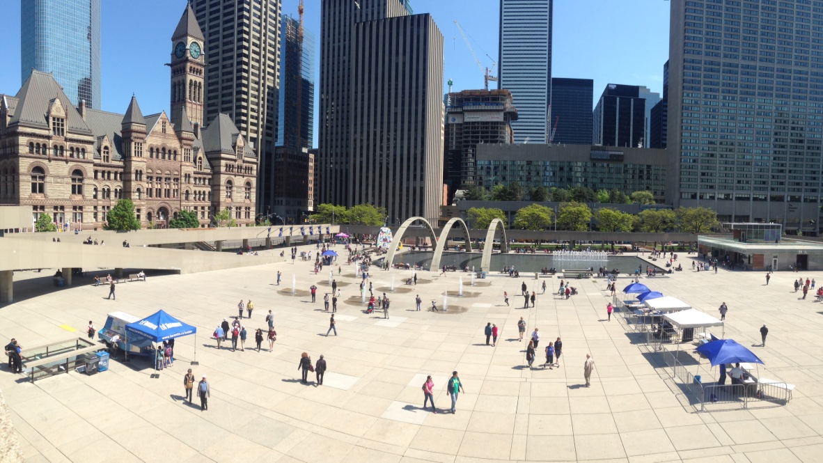 Wide open courtyard in front of Toronto city hall